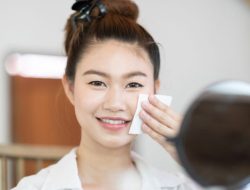 Tips membuat wajah tampak muda